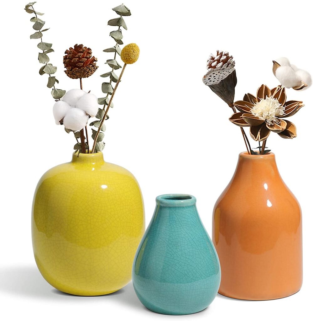 Multi-shaped colorful small vases