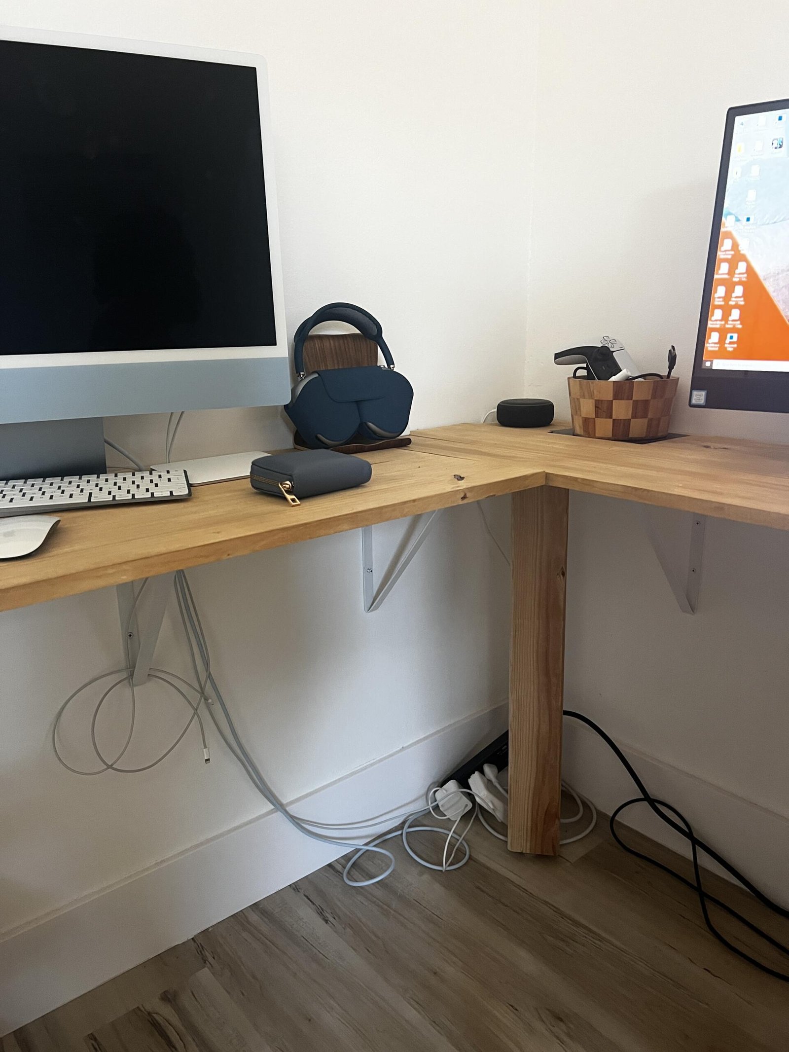 Diy L Shaped Desk The Perfect Setup For My Home Office Homey Homies